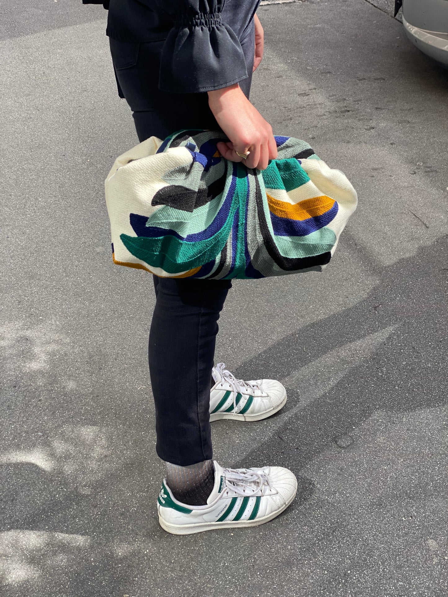 Bolso Bombon Kerala. Diseño exclusivo confeccionado en tejido bordado.